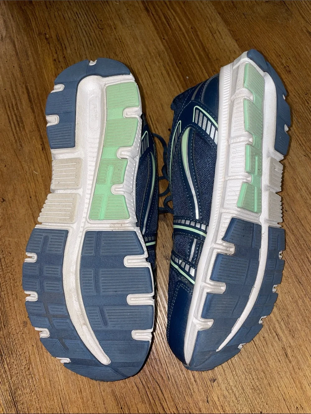 Ryka Women’s Hailee Memory Foam Walking Shoes Navy with Mint Green Accent